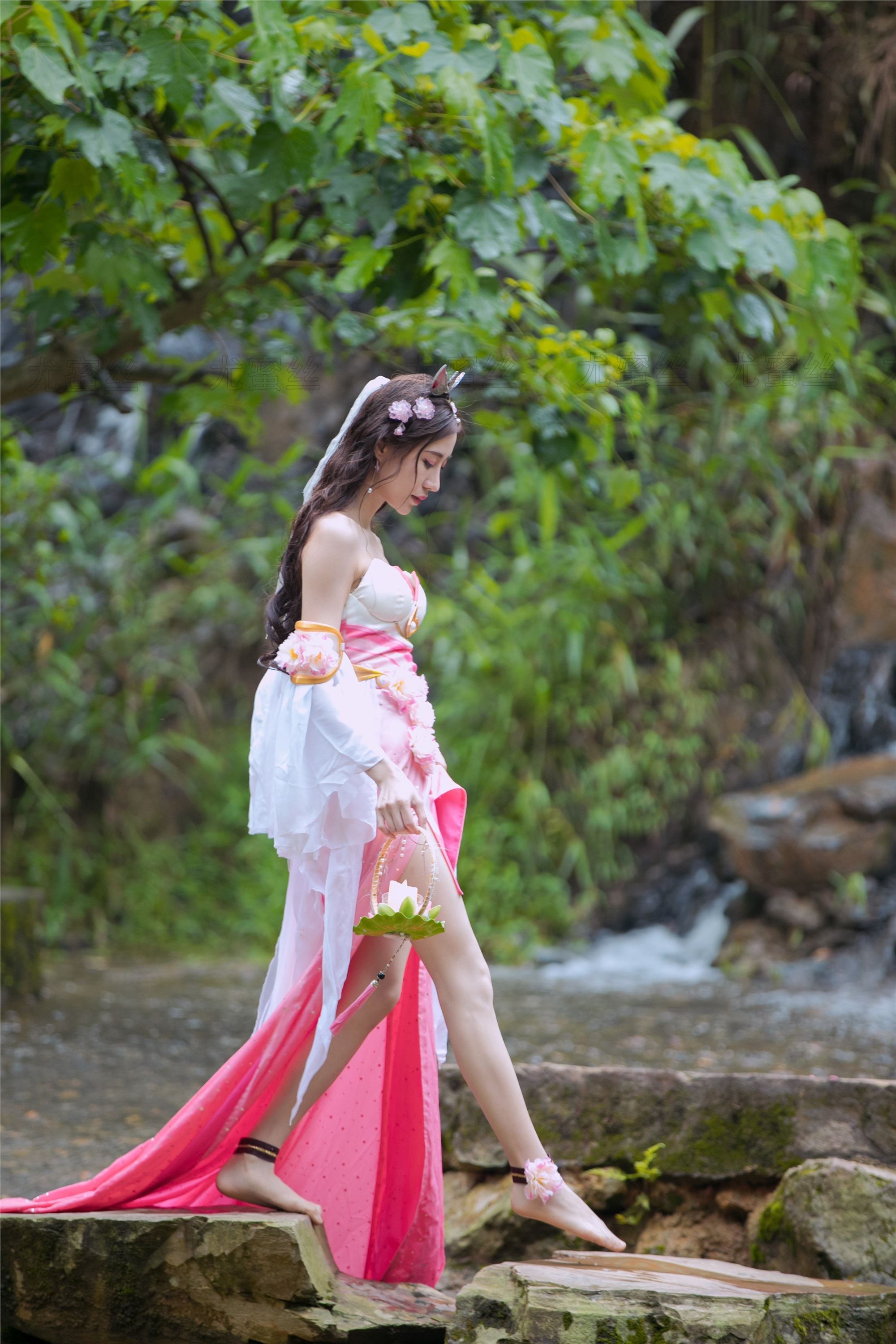 尤蜜丝 穿搭写真 NO.031